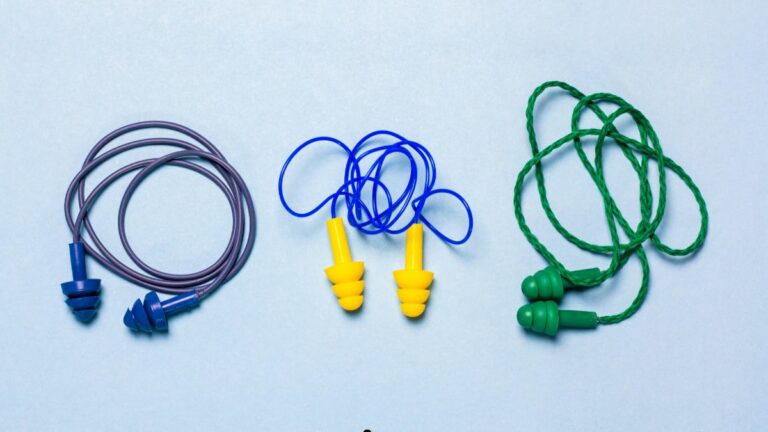 3 protetores de ouvido